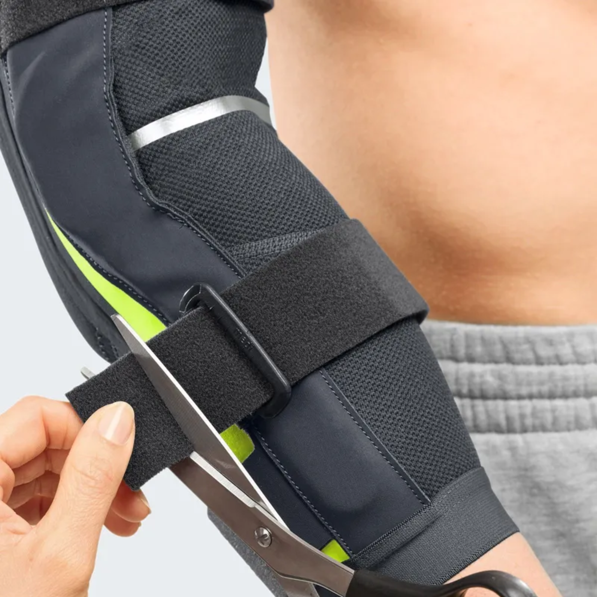 Elbow Orthosis Extension and/or Flexion Restriction | medi Epico active